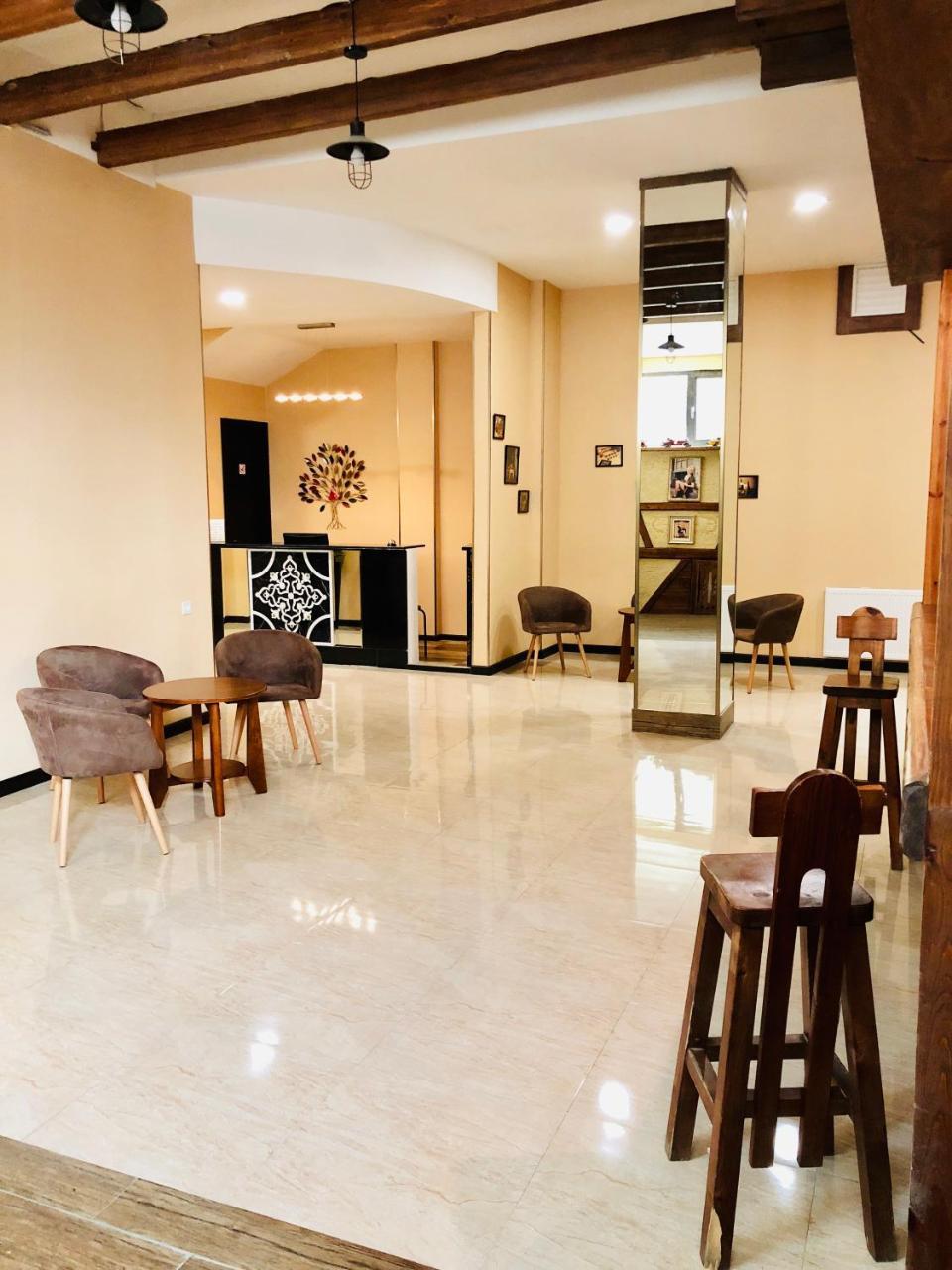 Lords Hotel Tbilisi Exterior photo